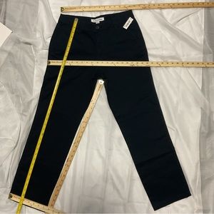 NWT Amazon Essentials Women’s Straight-Fit Stretch Chino Black Pants Size 8